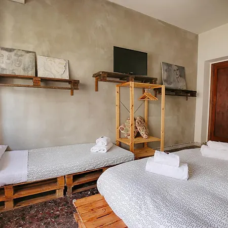Bed and breakfast Art & Industry 2*